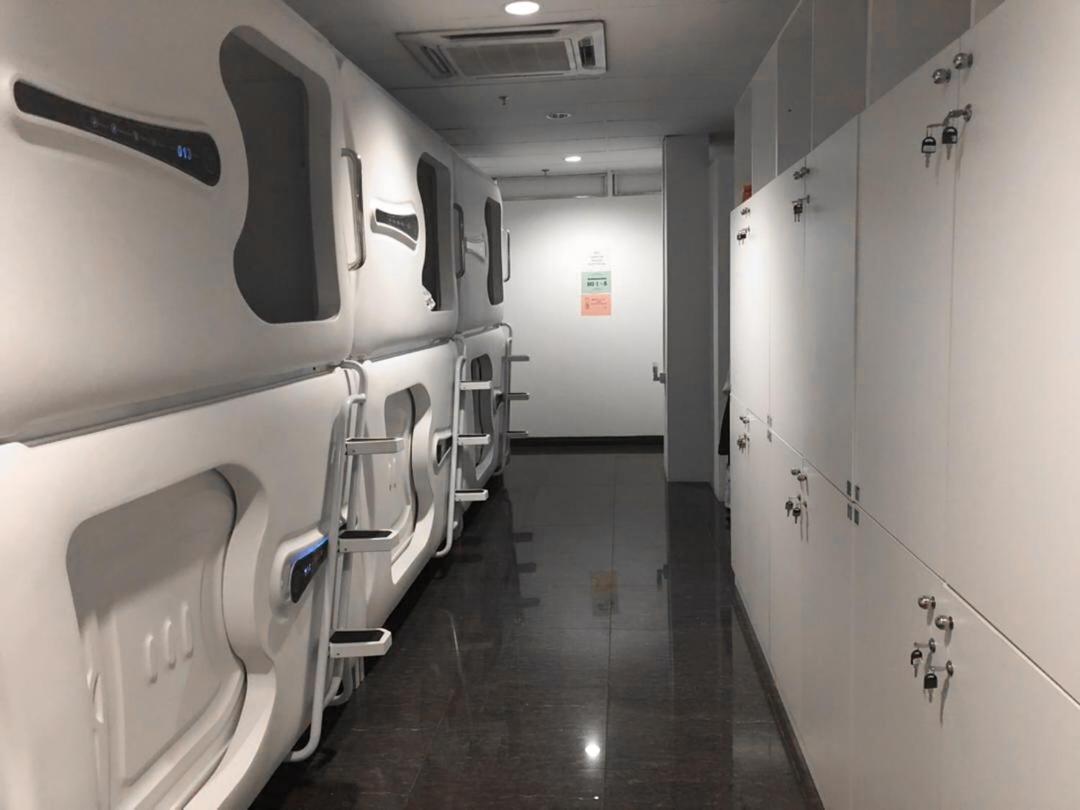 Capsule Inn Kota Kinabalu Exterior foto